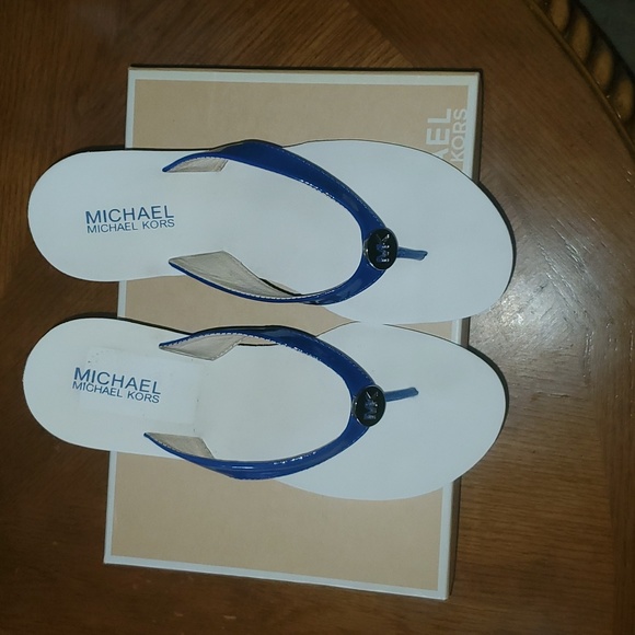 MICHAEL Michael Kors Cobalt Judy Wedge Thong Sandal Size 7.5 - Picture 5 of 12